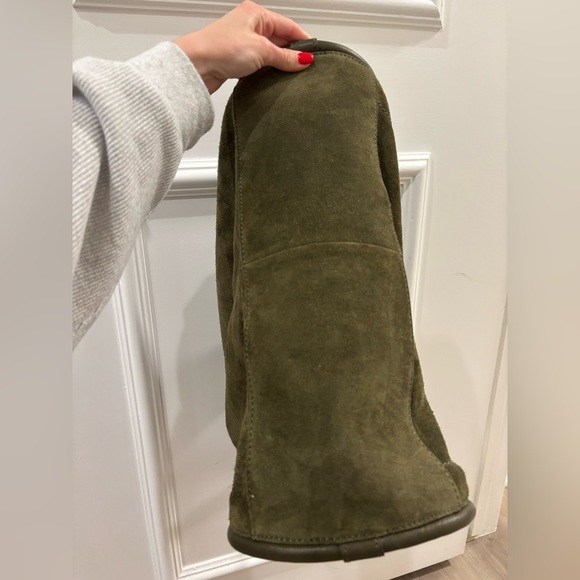 ASOS Green Suede Tote Bag - Picture 6 of 7